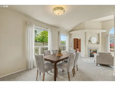 8891 SW Iowa Drive Tualatin OR 97062