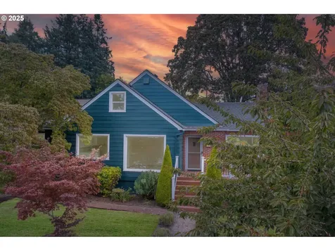 895 Hilltop Drive NW Salem OR 97304