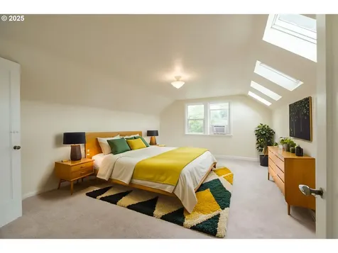 895 Hilltop Drive NW Salem OR 97304