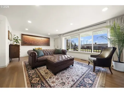 969 B Street Washougal WA 98671