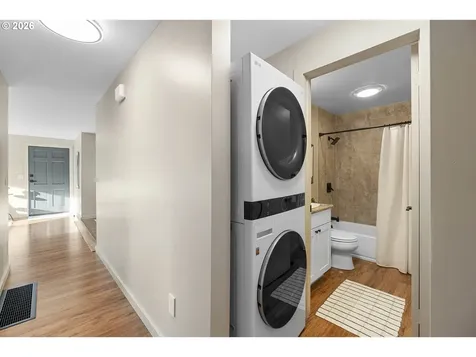 5520 SE Reedway Street Portland OR 97206