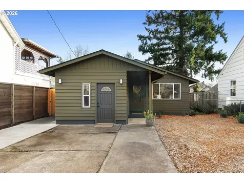 5520 SE Reedway Street Portland OR 97206
