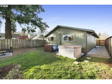 5520 SE Reedway Street Portland OR 97206