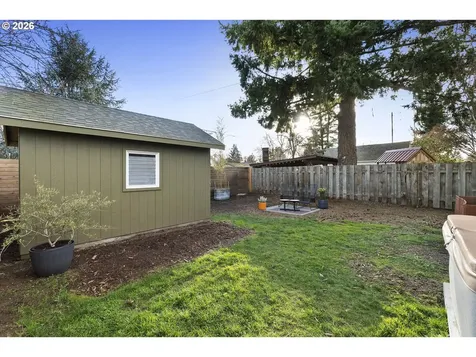 5520 SE Reedway Street Portland OR 97206
