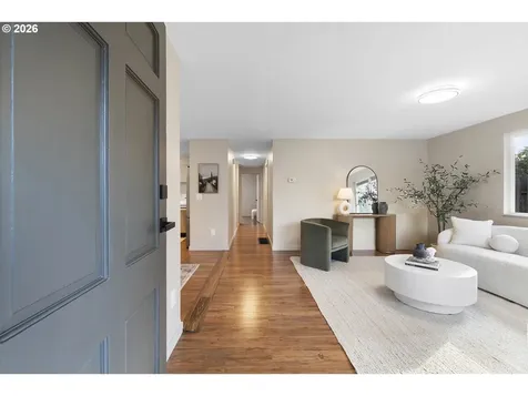 5520 SE Reedway Street Portland OR 97206
