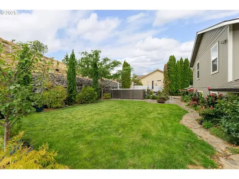 129 Summerwood Street Roseburg OR 97471