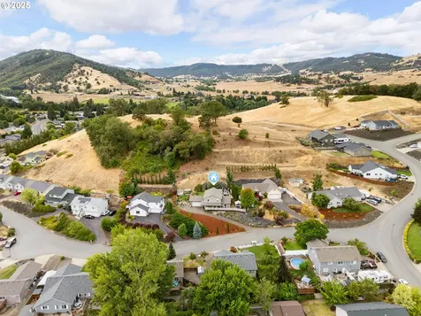 129 Summerwood Street Roseburg OR 97471
