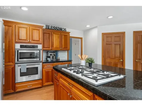 16969 NW Hazelgrove Court Beaverton OR 97006