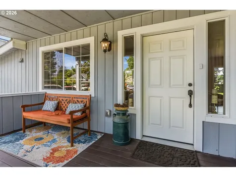 286 N 6th Street Creswell OR 97426