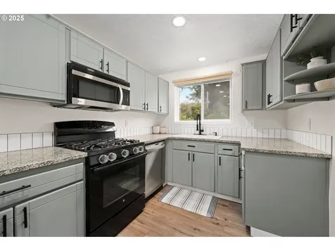 1259 SW Cedar Drive Warrenton OR 97146