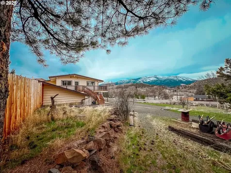 537 NW Charolais Heights John Day OR 97845