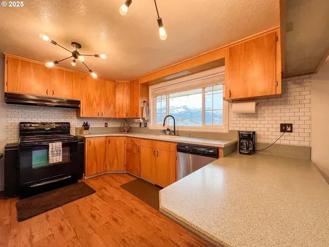 537 NW Charolais Heights John Day OR 97845