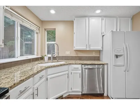 1351 NE Greenway Drive Gresham OR 97030