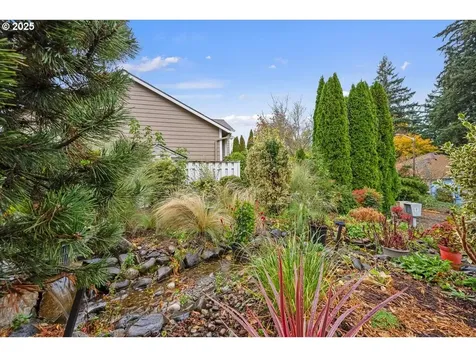 1351 NE Greenway Drive Gresham OR 97030