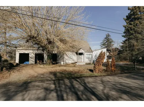 301 NE South Shore Road Portland OR 97211
