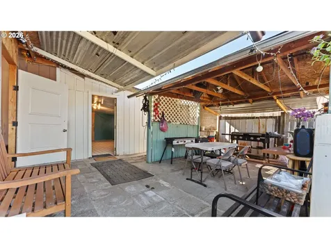 1977 Echo Hollow Road Eugene OR 97402
