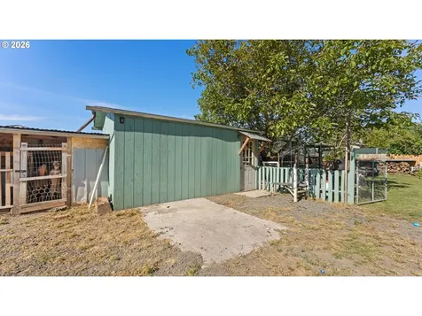 1977 Echo Hollow Road Eugene OR 97402