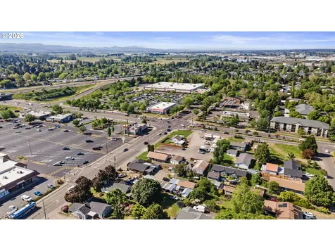 1977 Echo Hollow Road Eugene OR 97402