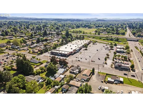 1977 Echo Hollow Road Eugene OR 97402