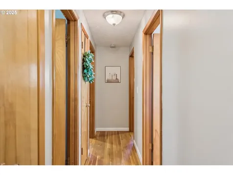 4917 SE 73rd Avenue Portland OR 97206