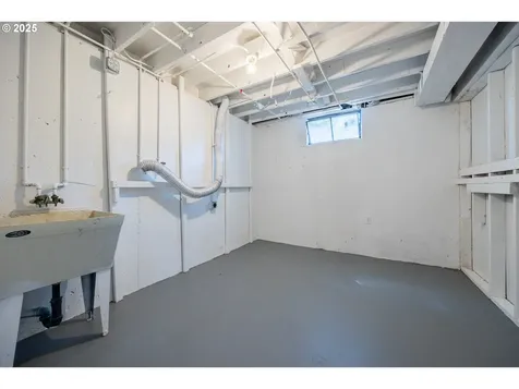 4917 SE 73rd Avenue Portland OR 97206