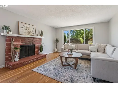 4917 SE 73rd Avenue Portland OR 97206