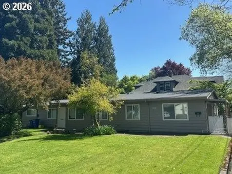 9212 N Saint Louis Avenue Portland OR 97203