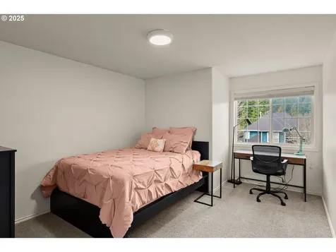 11218 SW 27th Avenue Portland OR 97219
