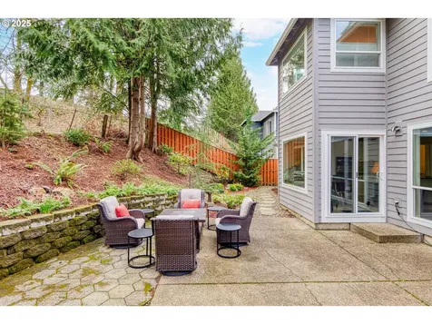 11218 SW 27th Avenue Portland OR 97219
