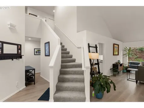 11218 SW 27th Avenue Portland OR 97219
