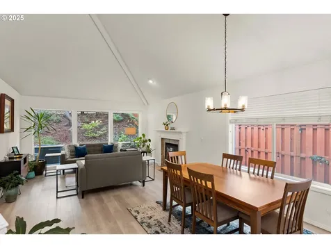 11218 SW 27th Avenue Portland OR 97219