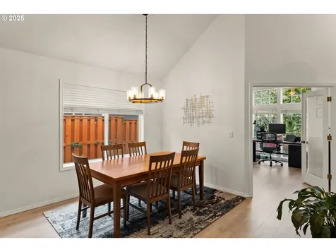 11218 SW 27th Avenue Portland OR 97219
