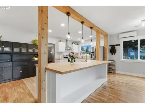 915 E 1st Street Yamhill OR 97148