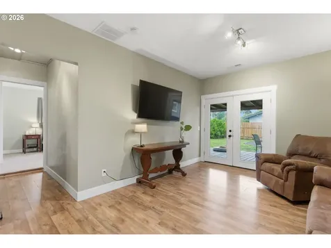 915 E 1st Street Yamhill OR 97148