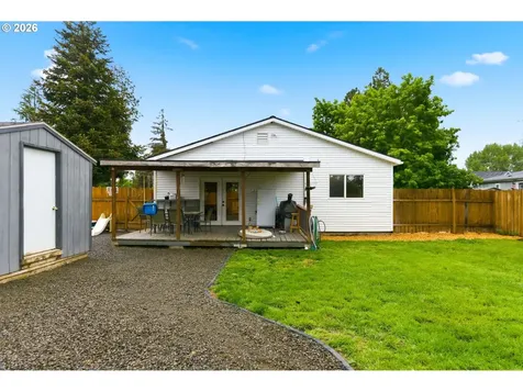 915 E 1st Street Yamhill OR 97148