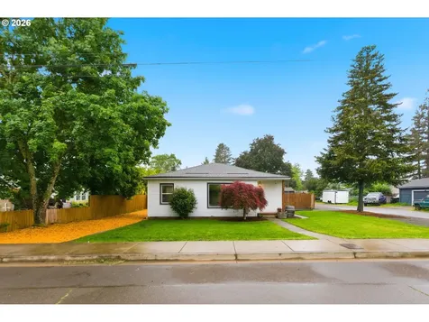 915 E 1st Street Yamhill OR 97148