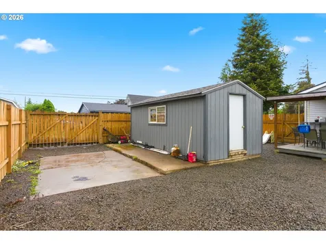 915 E 1st Street Yamhill OR 97148