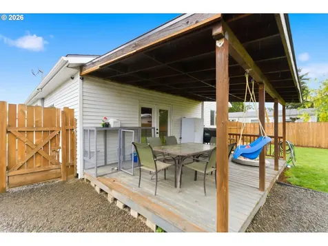 915 E 1st Street Yamhill OR 97148