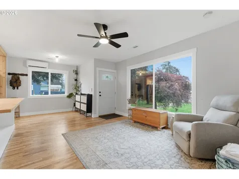 915 E 1st Street Yamhill OR 97148