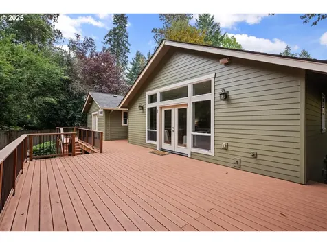 8424 SW 54th Avenue Portland OR 97219