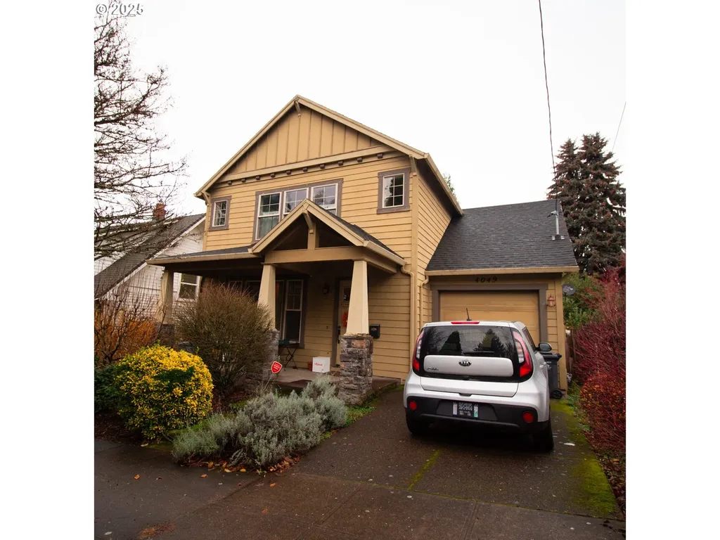4049 SE Long Street Portland OR 97202