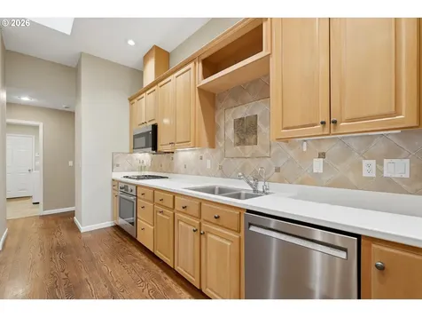 12638 Adrian Court Lake Oswego OR 97034