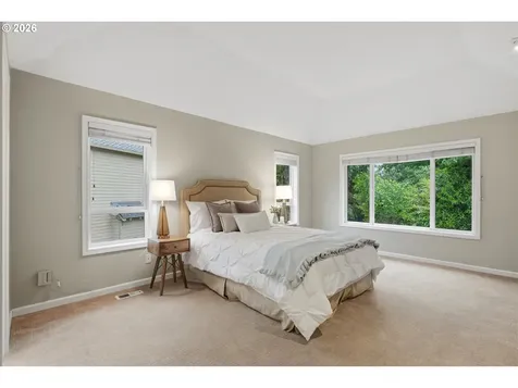 12638 Adrian Court Lake Oswego OR 97034