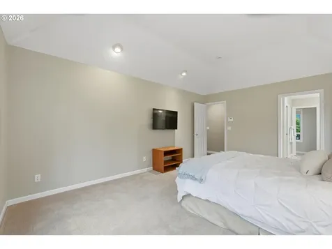 12638 Adrian Court Lake Oswego OR 97034