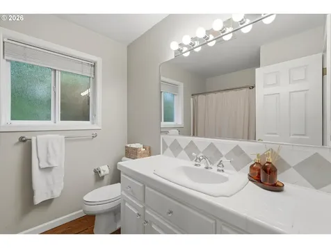 12638 Adrian Court Lake Oswego OR 97034