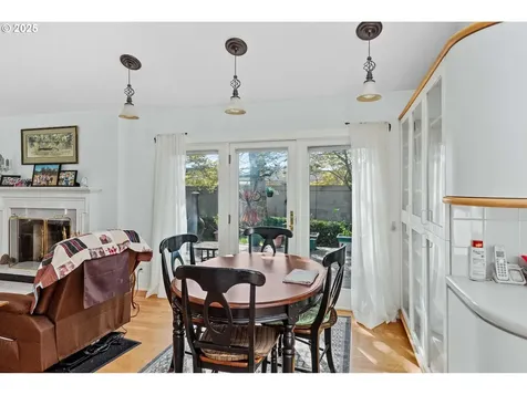 273 N Henry Street Coquille OR 97423