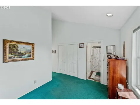 273 N Henry Street Coquille OR 97423