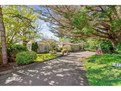273 N Henry Street Coquille OR 97423