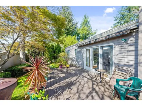 273 N Henry Street Coquille OR 97423