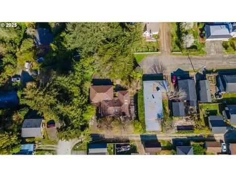 273 N Henry Street Coquille OR 97423